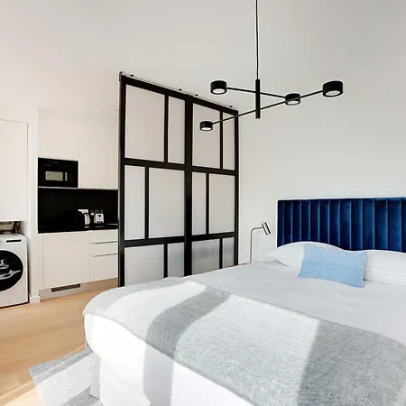 Raffinement Et Confort Dans Cette A Lejlighed Levallois-Perret