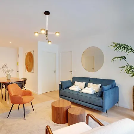 Raffinement Et Confort Dans Cette A Lejlighed Levallois-Perret